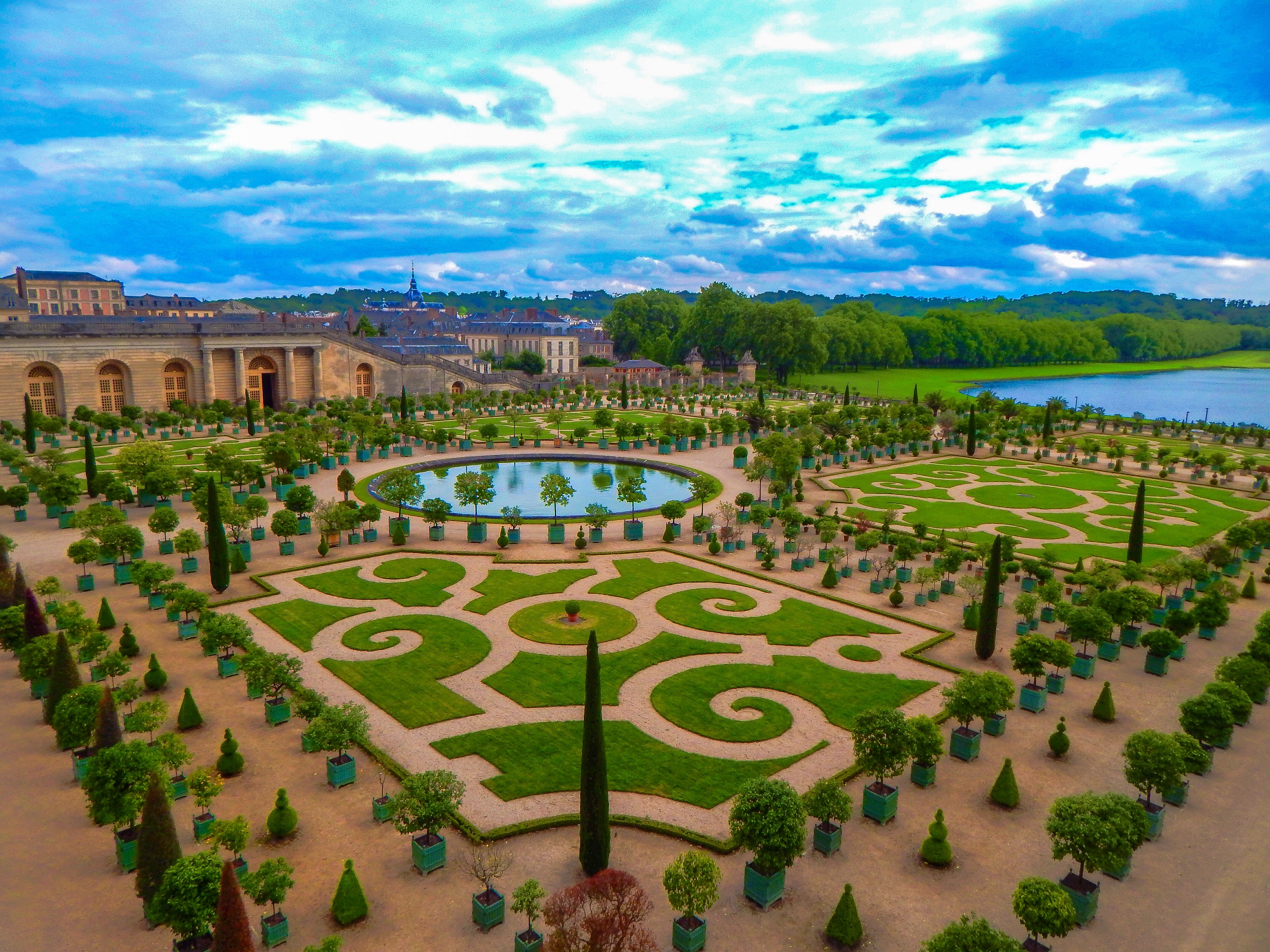 Conheça o Le Grand Contrôle, hotel de luxo do Palácio de Versalhes